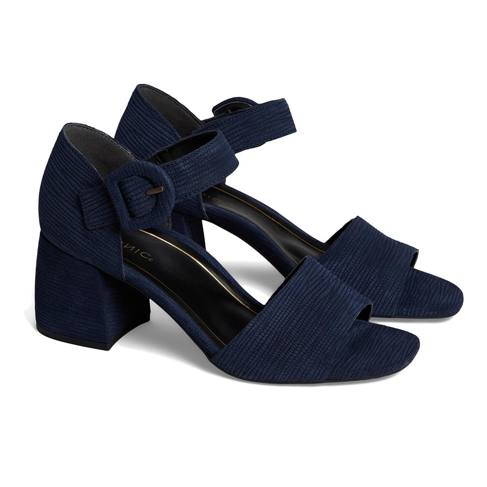 Chardonnay (Navy Blazer) pair