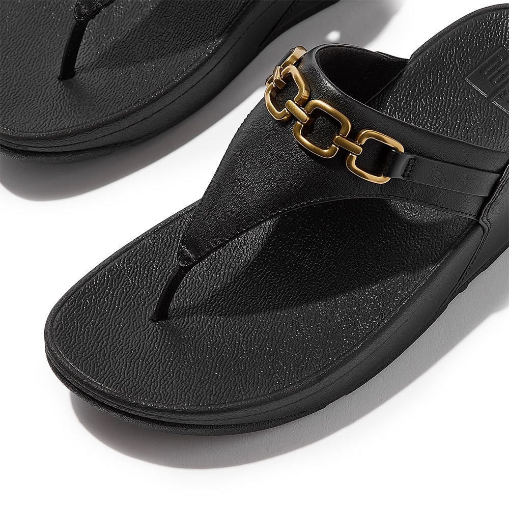 Lulu Chain Leather Toe-Post (Black) detail