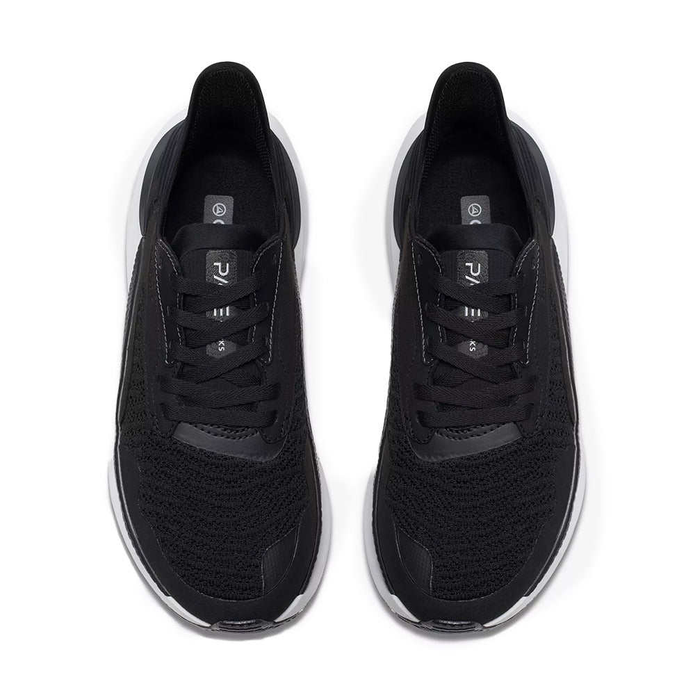 Clarks Pace (Black/White) top