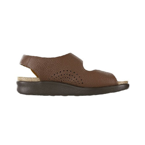 Leather orthopedic sandal with adjustable straps in brown.